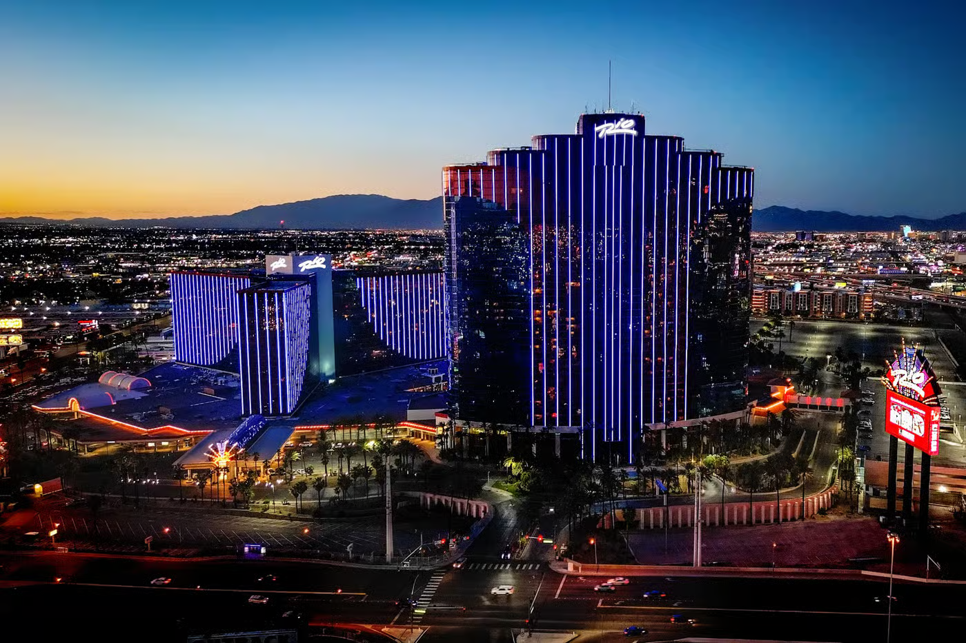 Common Mistakes People Make When Booking Casino Hotel Rooms